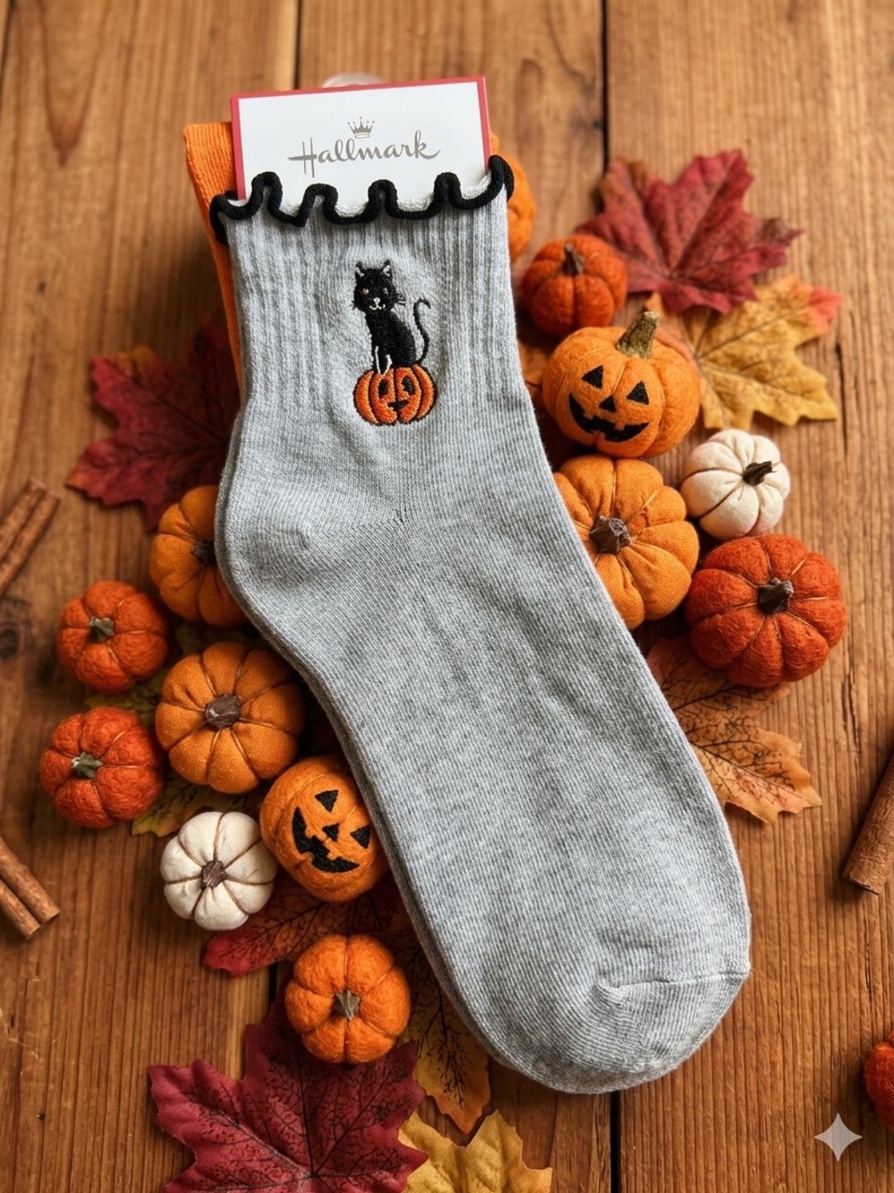 Hallmark Halloween Crew Socks 6pack with Black Cat &ghost patterns assorted